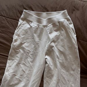 LA Wide Leg High Rise Pant